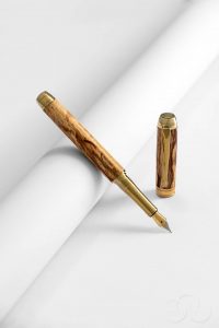 Product photograph of a high quality fountain pen